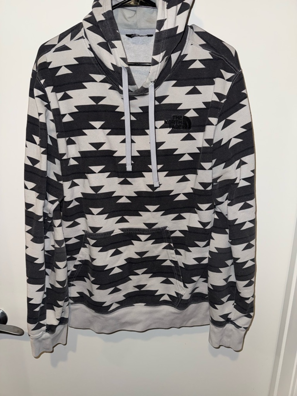 The North Face Black & Light Gray Fleece-Lined Hoodie